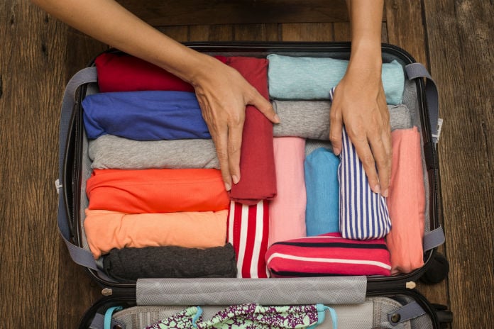 10 ways reduce the weight of your luggage