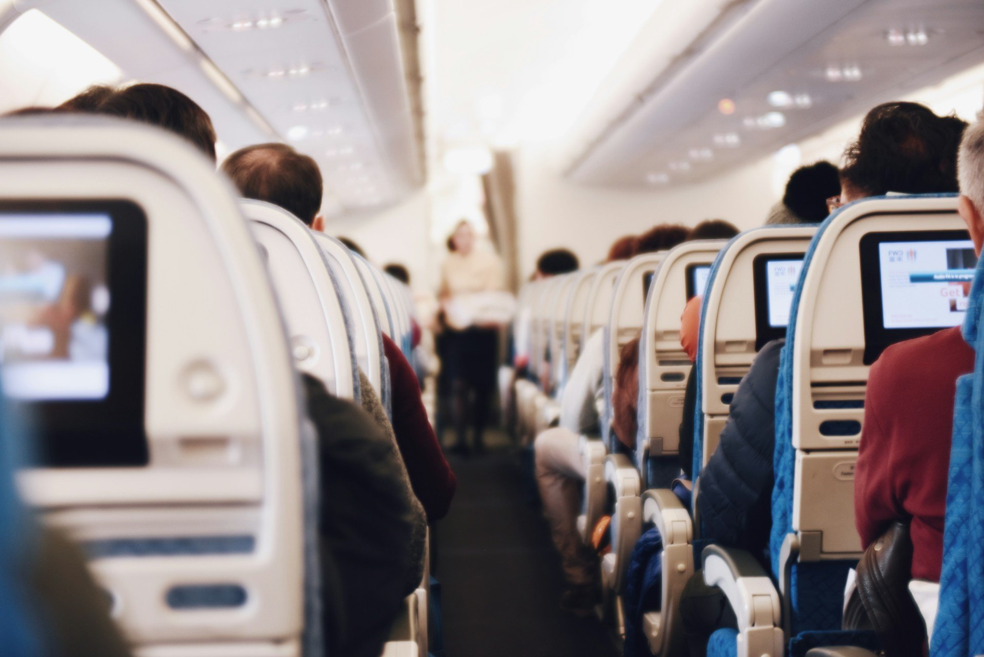 Airport & Airplane Etiquette – What are the Biggest Travel Icks?